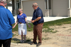 90-4